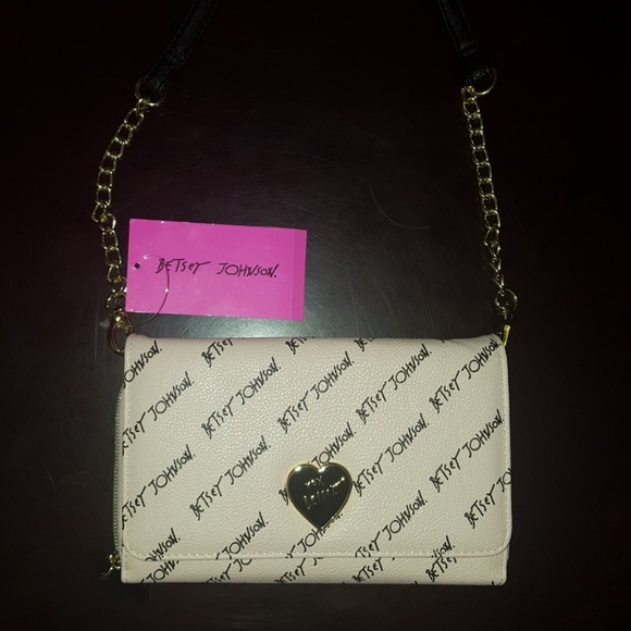 Betsey Johnson Handbags - NWT Small blush pink shoulder bag